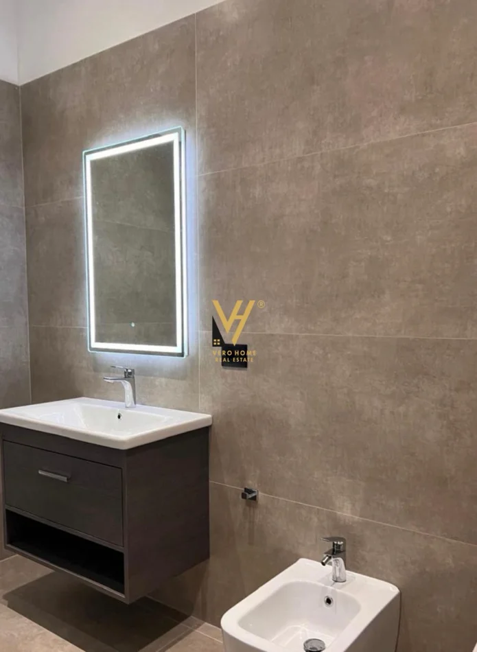 Tirane, jepet me qera apartament 1+1+Ballkon Kati 1, 70 m² 600 € (MINE PEZA)