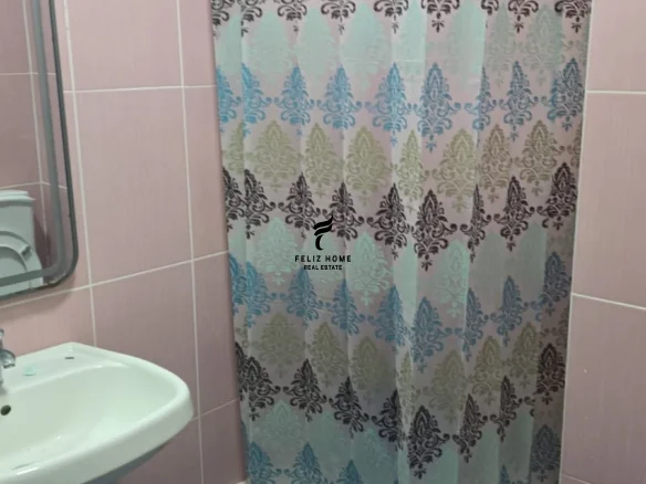 Tirane, jepet me qera apartament 1+1+Ballkon Kati 8, 70 m² 400 € (ASTIR)