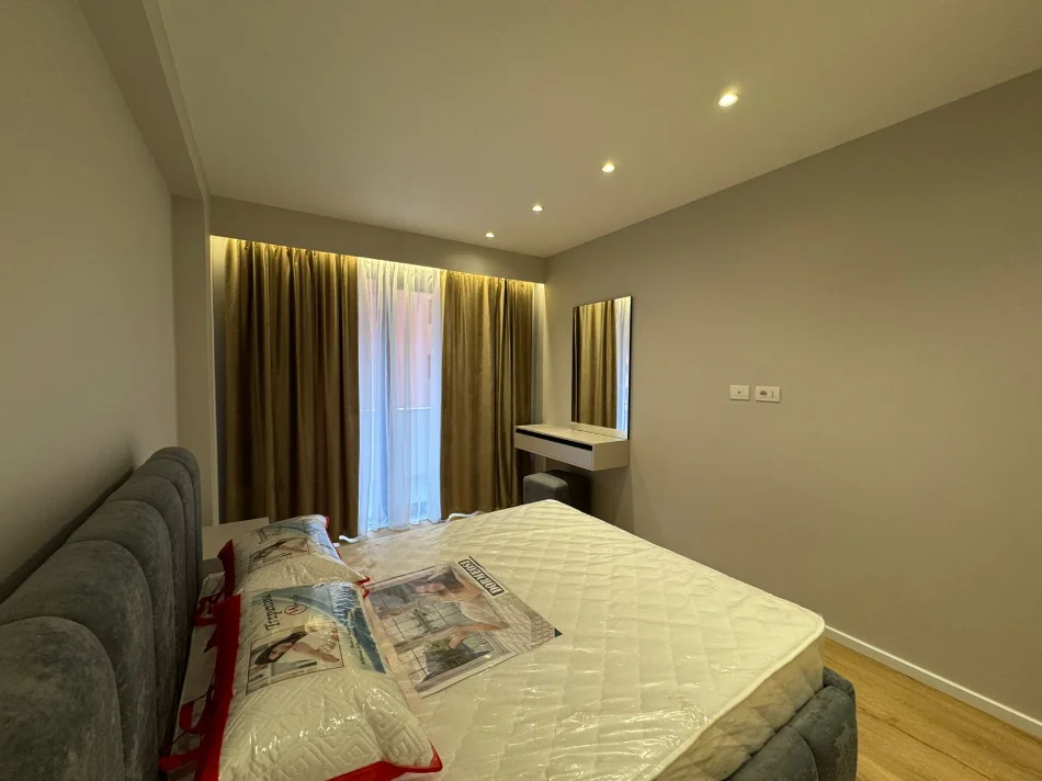 Tirane, jepet me qera apartament 1+1 Kati 3, 75 m² 550 € (Astir, Kompleksi Urban Gate)