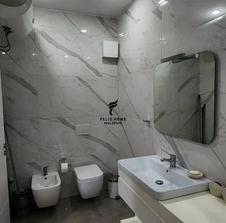 Tirane, jepet me qera apartament 1+1+Ballkon Kati 3, 78 m² 850 € (MYSLYM SHYRI)