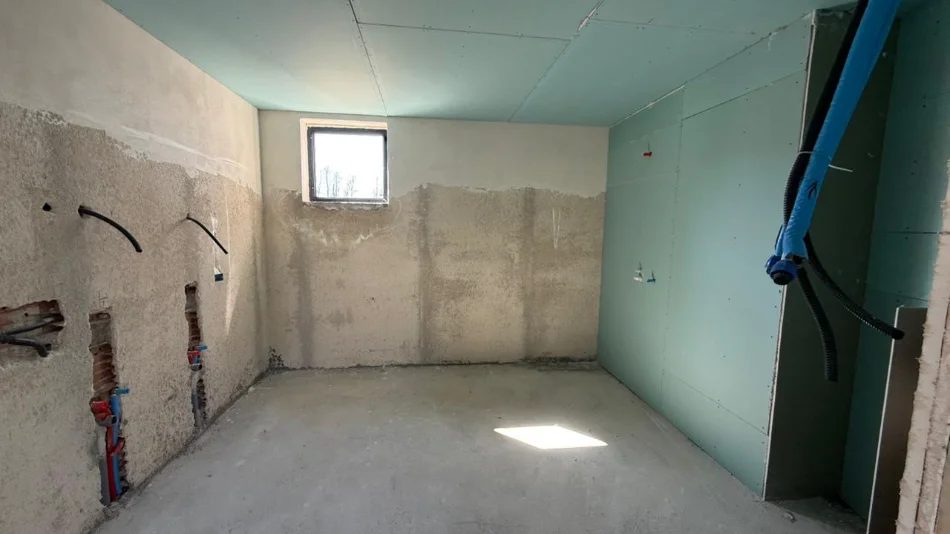 Tirane, shitet Vile 3+1+Aneks+Ballkon Kati 1, 864 m² 750.000 € (Farke)