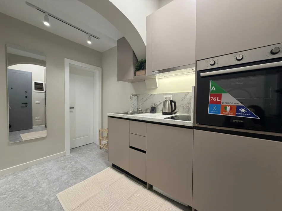 Tirane, shitet apartament 2+1+Aneks+Ballkon Kati 4, 65 m² 193.000 € 