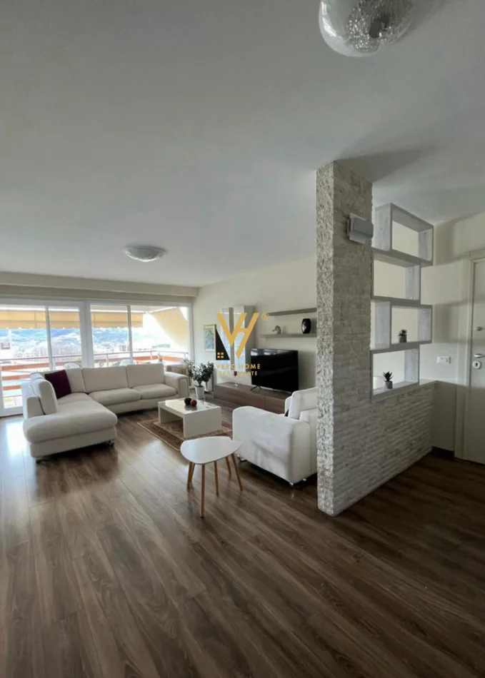 Tirane, jepet me qera apartament 2+1+Ballkon , 130 m² 1.500 € (TEG)