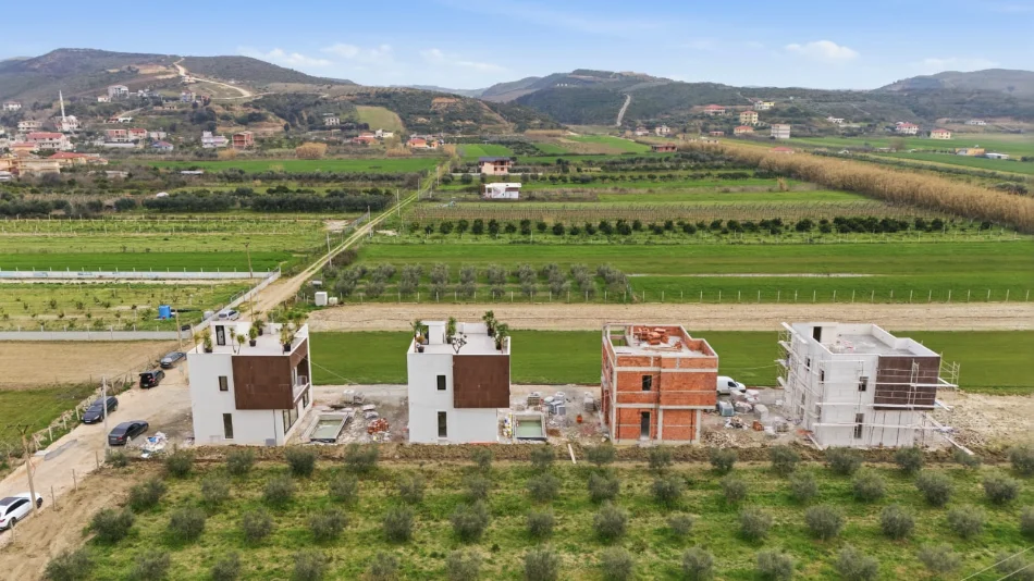 Spille, shitet Vile ne plazh 3+1+Aneks+Ballkon Kati 2, 350 m² 310.000 € (Spille,Kavaje)