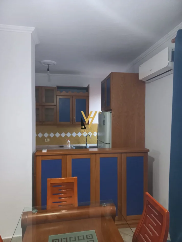 Tirane, jepet me qera apartament 1+1+Ballkon Kati 4, 70 m² 520 € (IRFAN TOMINI)