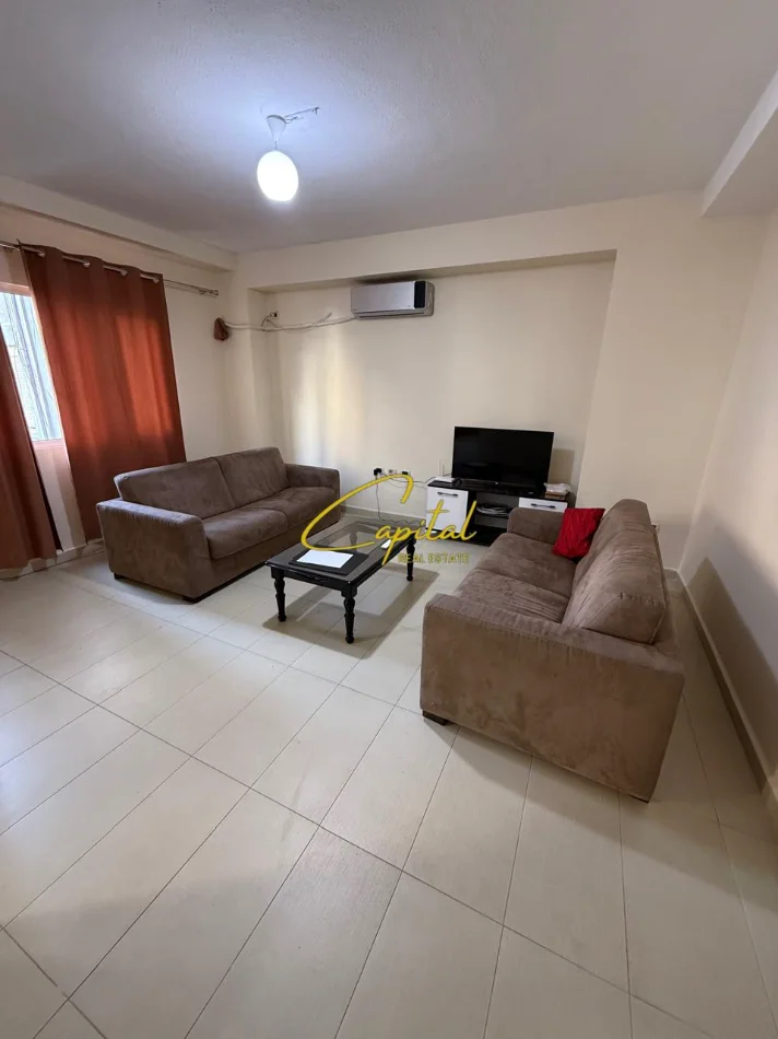 Tirane, jepet me qera apartament 2+1 Kati 2, 120 m² 550 € (BRRYLI)