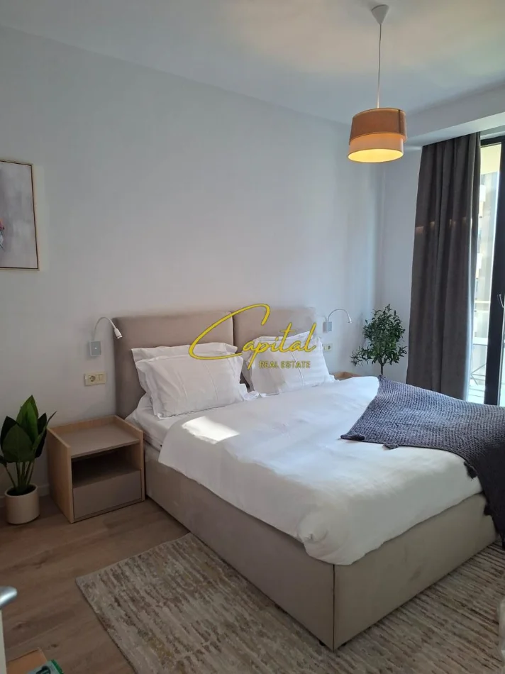Tirane, jepet me qera apartament 1+1 Kati 3, 60 m² 900 € (MINE PEZA)