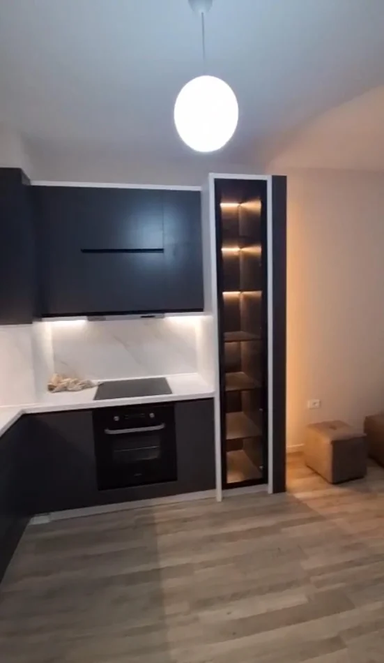 Tirane, jepet me qera apartament 1+1 Kati 2, 68 m² 450 € (Yzberisht)