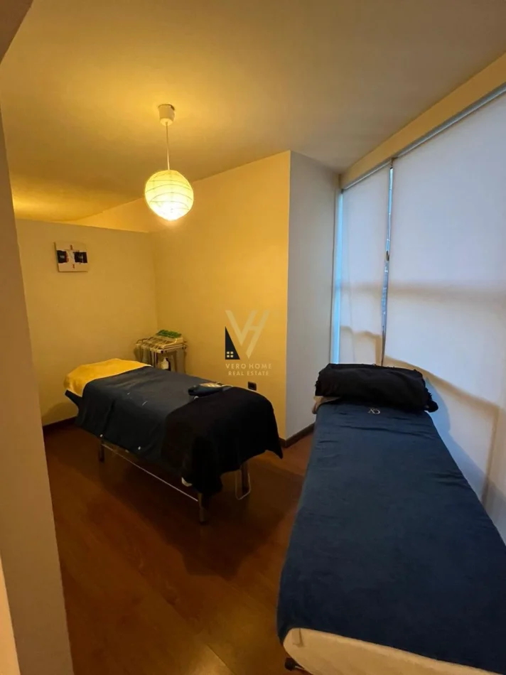 Tirane, jepet me qera ambjent biznesi Kati 1, 100 m² 1.250 € (ISH EKSPOZITA)