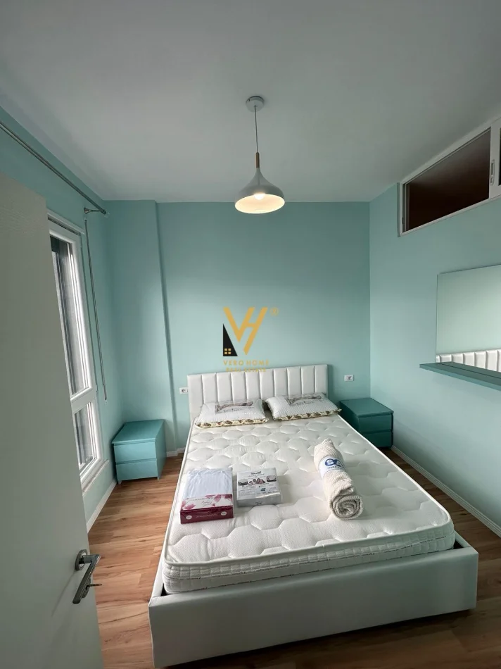 Tirane, jepet me qera apartament 2+1+Ballkon Kati 7, 95 m² 620 € (5 MAJI)