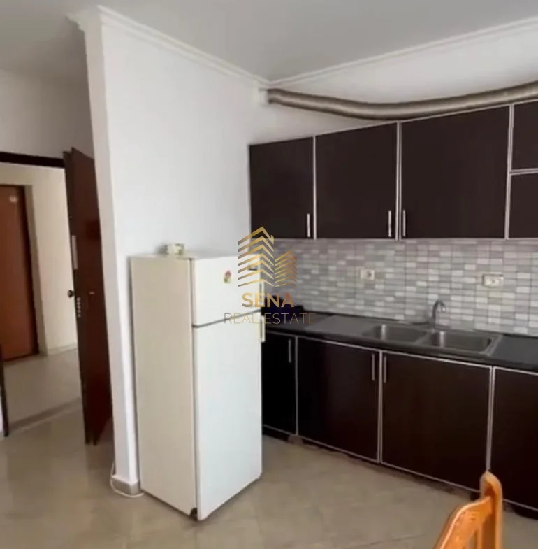 Tirane, jepet me qera apartament 2+1+Ballkon Kati 6, 100 m² 450 € (Don Bosko)