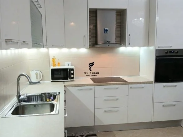 Tirane, jepet me qera apartament 2+1 Kati 2, 90 m² 520 € (FRESKU)