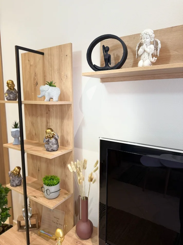 Tirane, jepet me qera apartament 1+1+Ballkon Kati 3, 60 m² 650 € (Rruga e Kavajës)