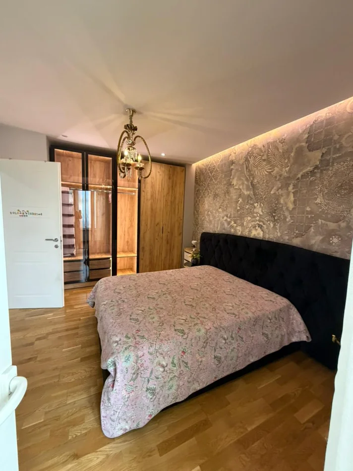 Tirane, shitet apartament 3+1 Kati 1, 119 m² 390.000 € (PRANE STADIUMIT AIR ALBANIA)