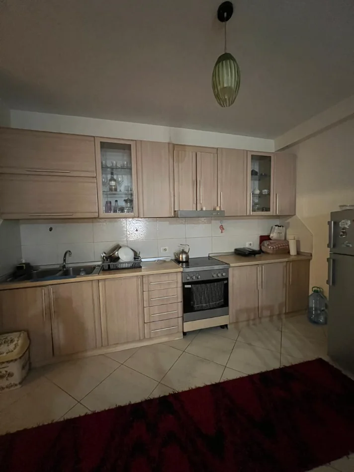 Tirane, shitet apartament 2+1+Ballkon Kati 1, 89 m² 170.000 € (Aleksandri i Madh)