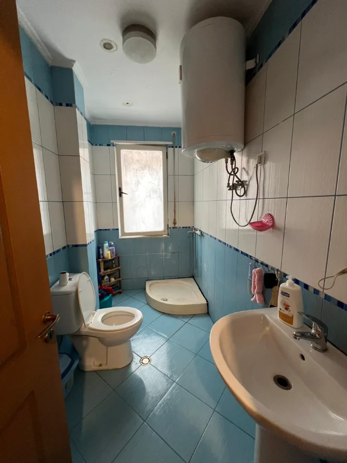 Tirane, shitet apartament 2+1+Ballkon Kati 1, 89 m² 170.000 € (Aleksandri i Madh)