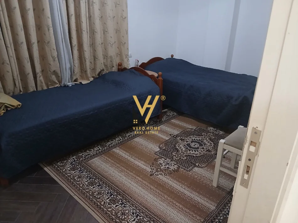 Tirane, jepet me qera apartament 2+1+Ballkon Kati 4, 85 m² 470 € (SELITE)