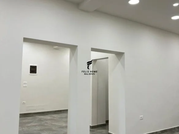 Shqiperi, jepet me qera dyqan Kati 0, 67 m² 2.500 € (STADIUMI DINAMO)