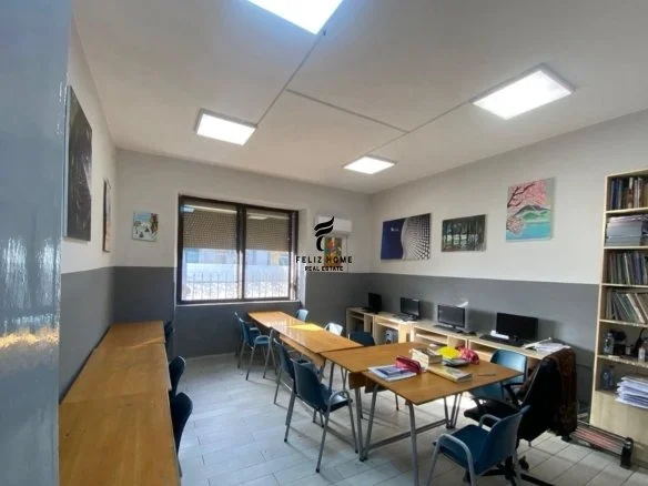 Tirane, jepet me qera zyre Kati 3, 100 m² 850 € (BLLOK)