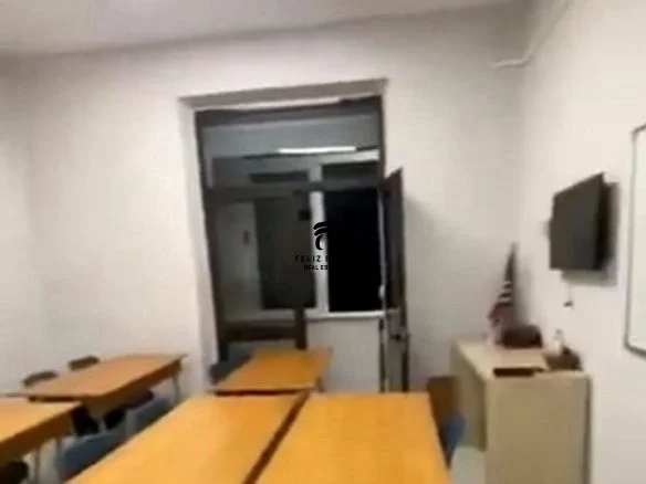 Tirane, jepet me qera zyre Kati 3, 100 m² 850 € (BLLOK)