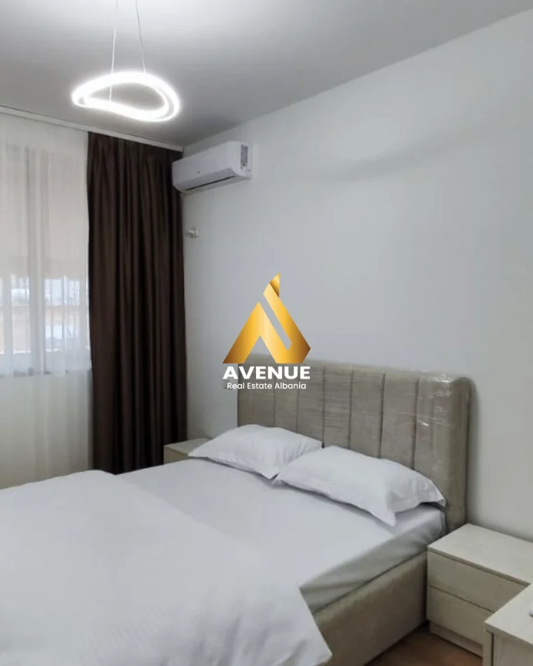 Tirane, jepet me qera apartament 1+1 , 85 m² 710 € (Rruga Islam Alla)