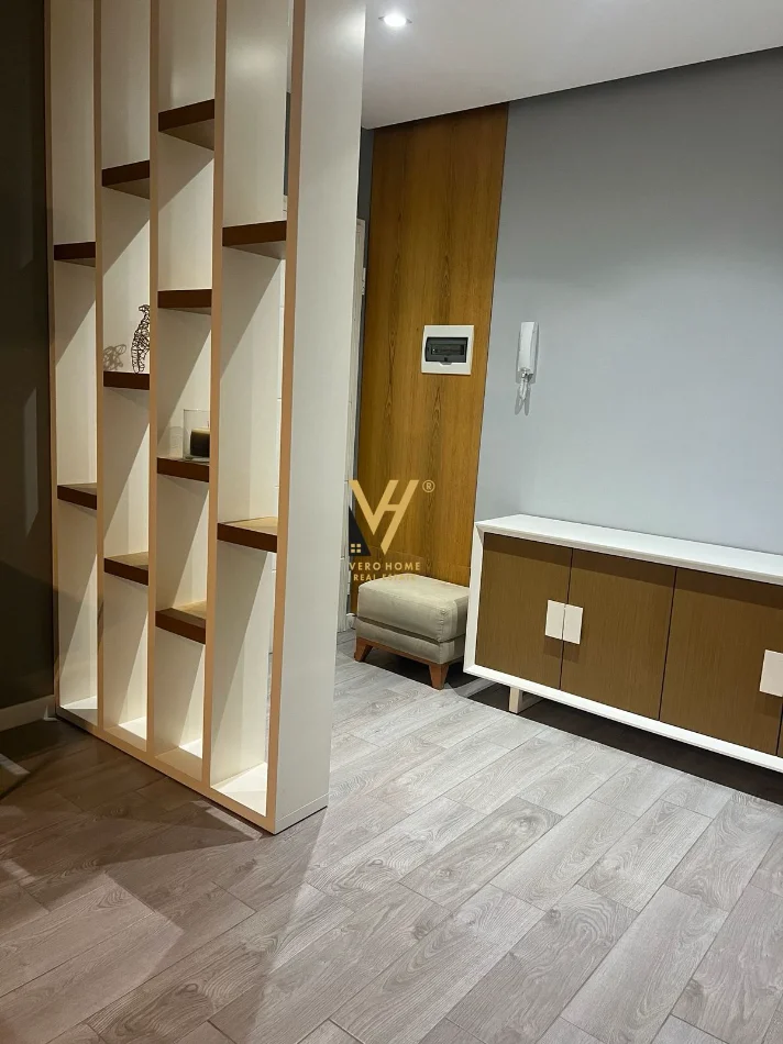 Tirane, jepet me qera apartament 2+1+Ballkon Kati 6, 93 m² 650 € (ISH PARKU)