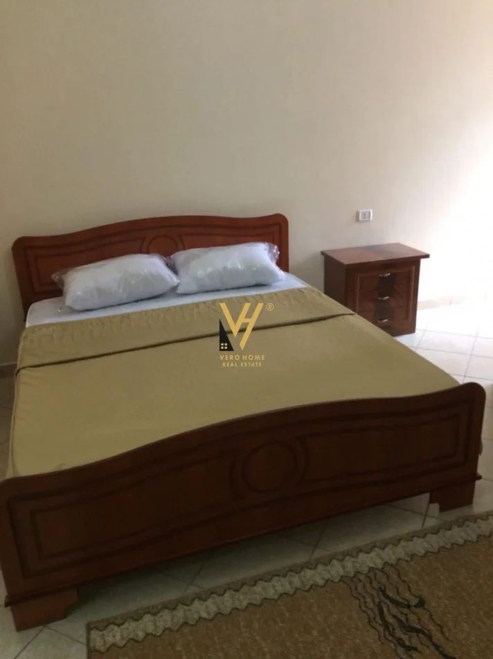 Tirane, jepet me qera apartament 3+1+Ballkon Kati 5, 120 m² 770 € (JORDAN MISJA)