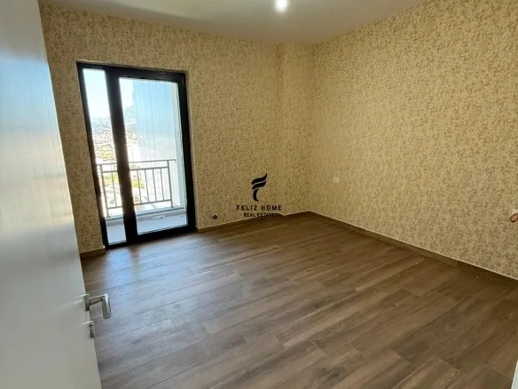 Tirane, jepet me qera zyre Kati 9, 81 m² 500 € (RRUGA E DIBRES)