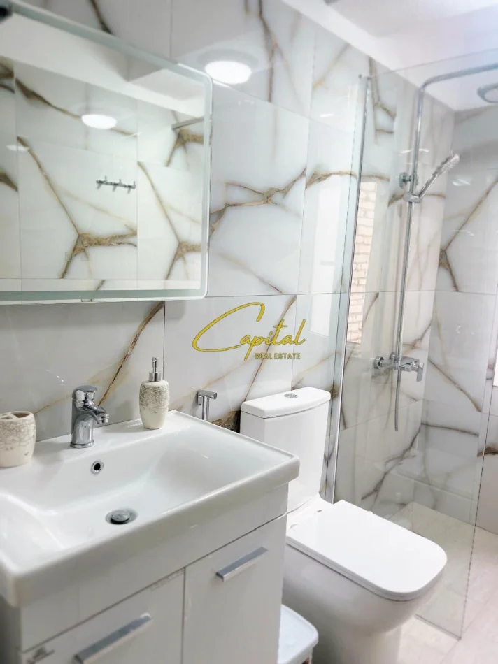 Tirane, jepet me qera apartament 1+1 Kati 3, 78 m² 650 € (RRUGA E DURRESIT)