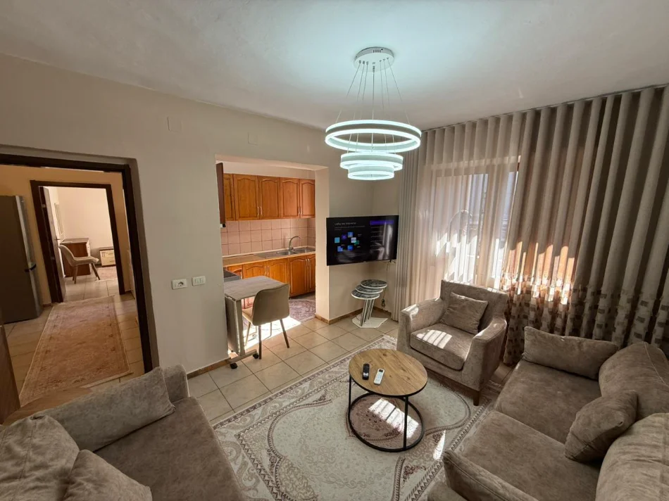 Tirane, jap me qera apartament 1+1 Kati 3, 60 m² 520 € (rruga mine peza)