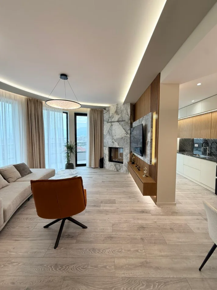 Tirane, shitet apartament 3 Katshe , 600 m² (LIQENI I THATE)