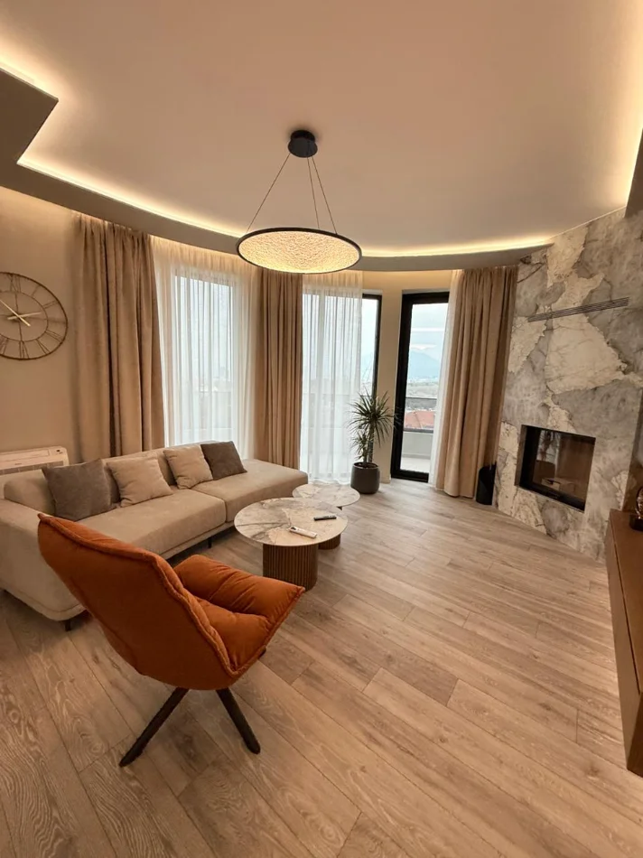 Tirane, shitet apartament 3 Katshe , 600 m² (LIQENI I THATE)