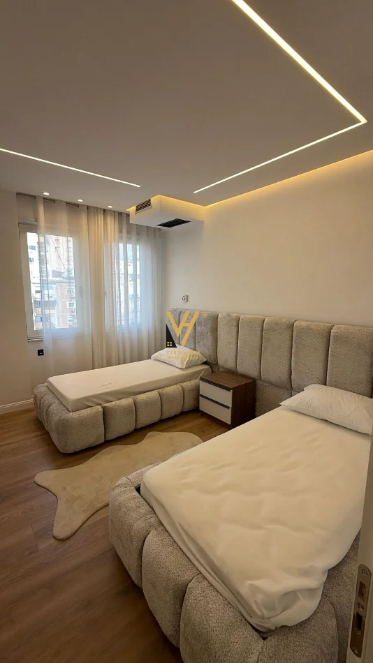 Tirane, jepet me qera apartament 2+1+Ballkon Kati 3, 120 m² 1.500 € (RRUGA E KOSOVAREVE)