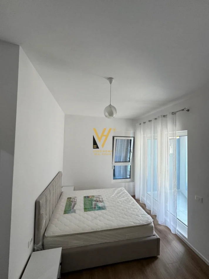 Tirane, jepet me qera apartament 1+1+Ballkon Kati 1, 55 m² 450 € (ALI DEMI)