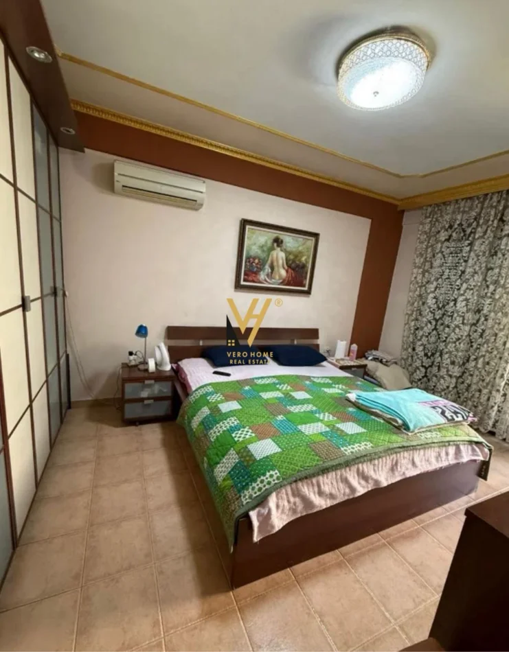 Tirane, shitet apartament 2+1+Ballkon Kati 3, 105 m² 260.000 € (RRUGA NAIM FRASHERI)