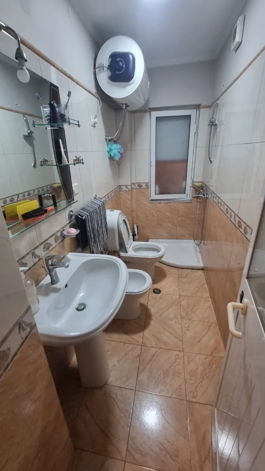 Tirane, shitet apartament 3+1 Kati 4, 103 m² 225.000 € (21 Dhjetori)