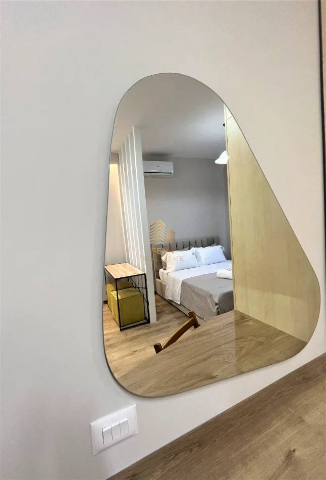 Shitet Garsoniere e investuar per Airbnb, Ish Ekspozita, 11.500.000 Leke