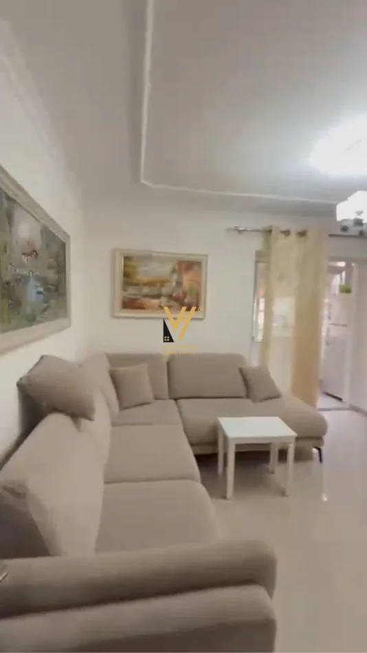 Tirane, jepet me qera apartament 2+1+Ballkon Kati 2, 90 m² 920 € (PAZARI I RI)