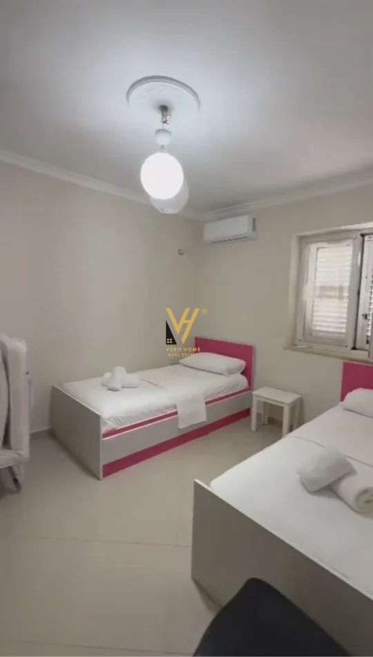 Tirane, jepet me qera apartament 2+1+Ballkon Kati 2, 90 m² 920 € (PAZARI I RI)