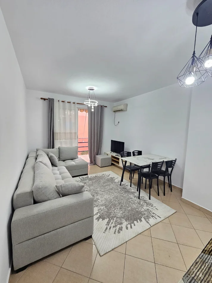 Durres, shitet apartament 1+1+Aneks+Ballkon Kati 2, 73 m² 103.000 €