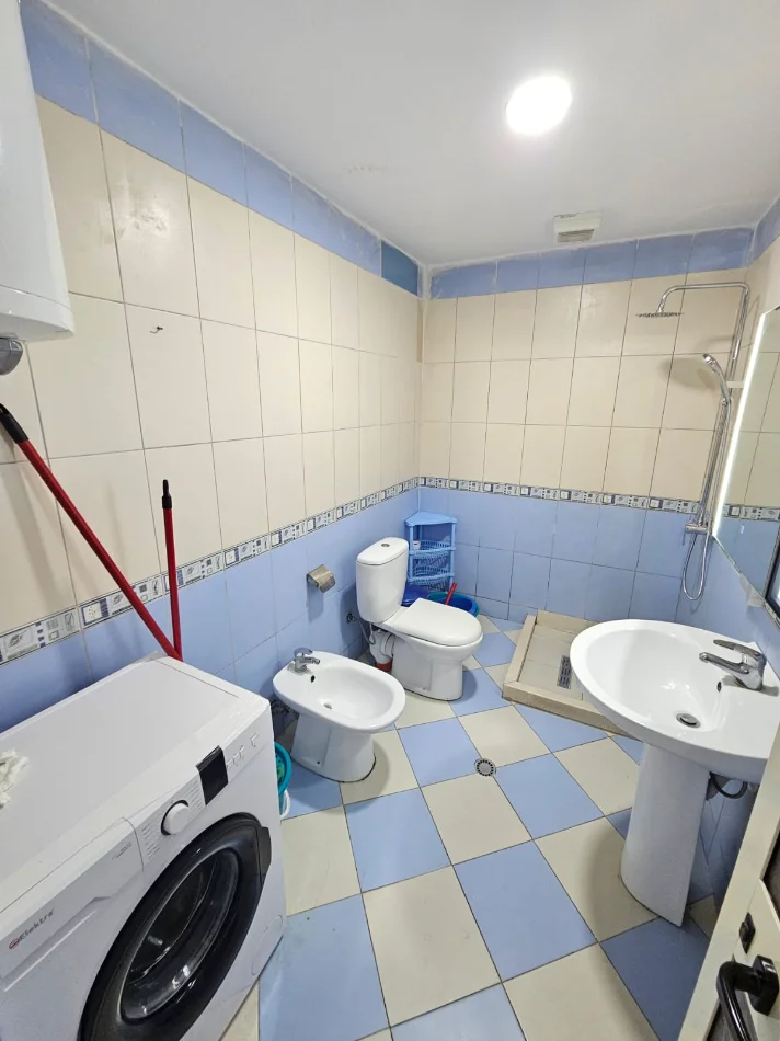 Durres, shitet apartament 1+1+Aneks+Ballkon Kati 2, 73 m² 103.000 €