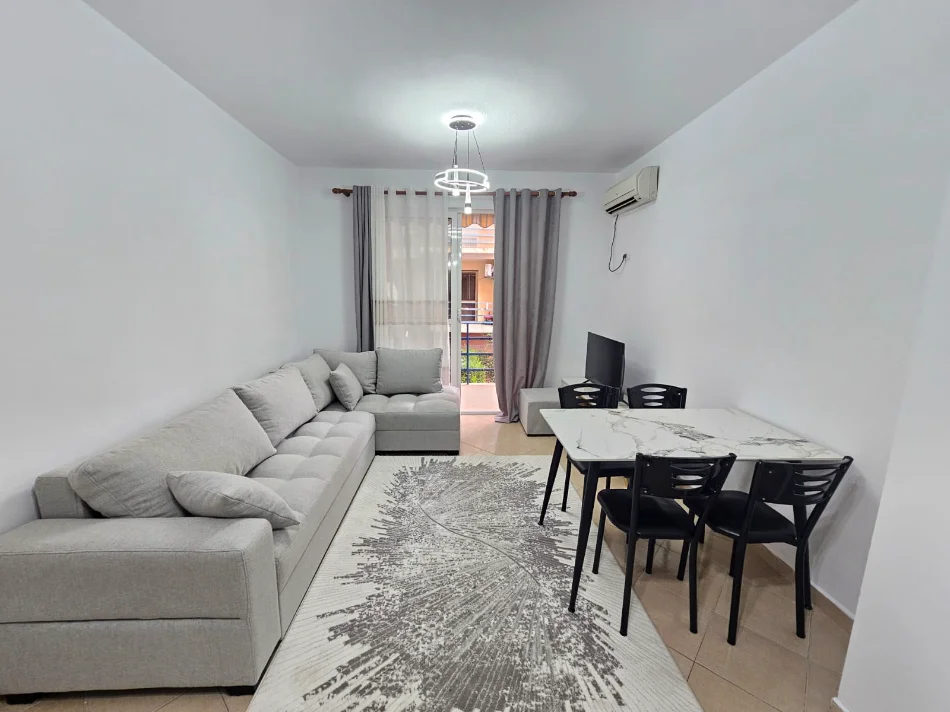 Durres, shitet apartament 1+1+Aneks+Ballkon Kati 2, 73 m² 103.000 €
