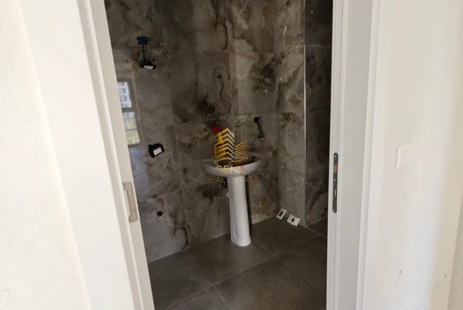 Tirane, shitet apartament 2+1+Ballkon Kati 2, 98 m² 161.000 € (Porcelan, Rezidenca KinoBlock)