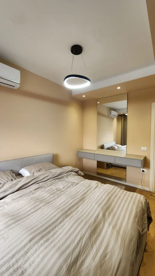 Tirane, shitet apartament 2+1+Ballkon Kati 3, 117 m² 370.000 € (Rruga e Durresit)