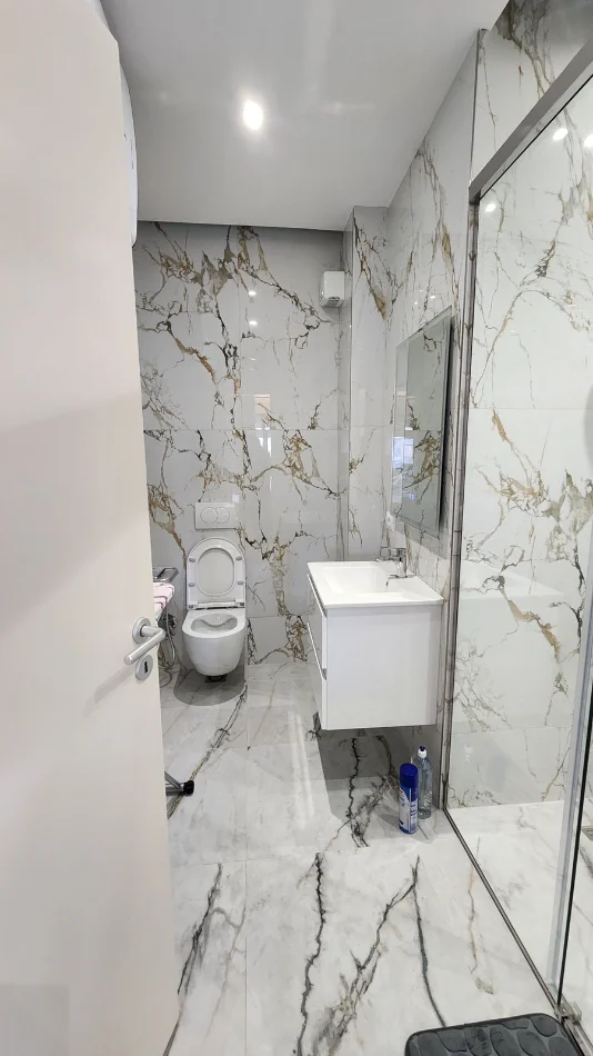 shitet apartament 2+1 Kati 3, 117 m² 370.000 € (rruga e durrsit)