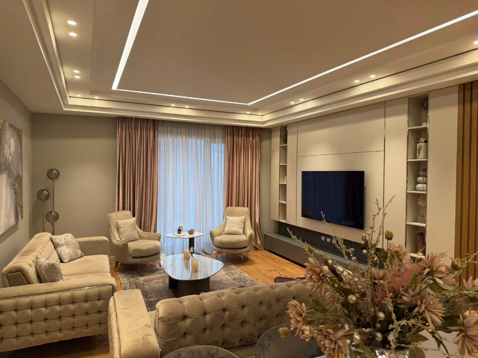 Tirane, shitet apartament 3+1 Kati 3, 355.000 € 