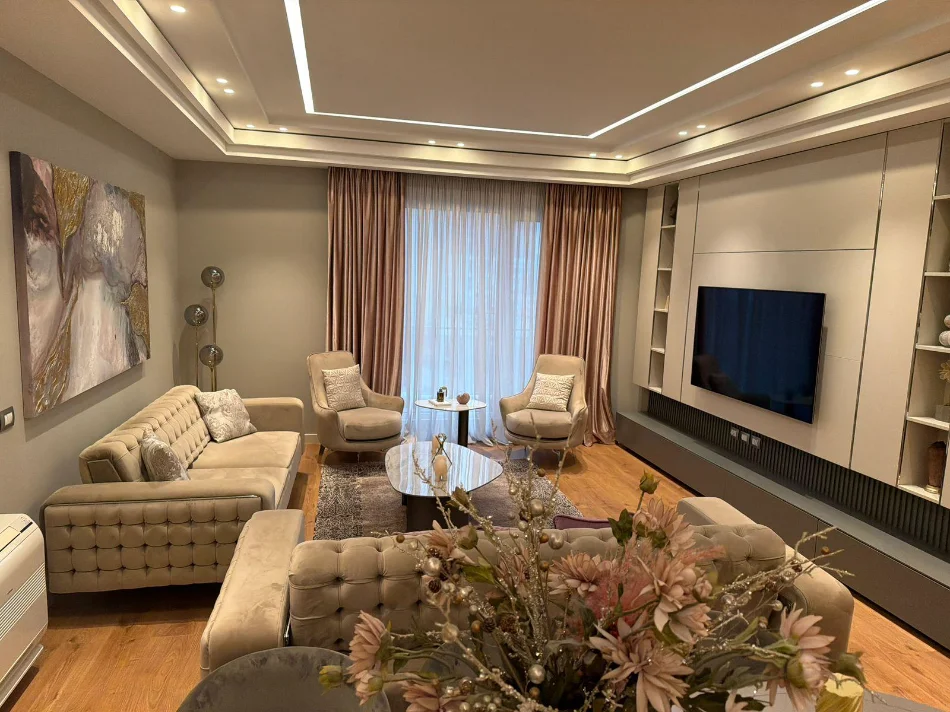 Tirane, shitet apartament 3+1 Kati 3, 355.000 € 