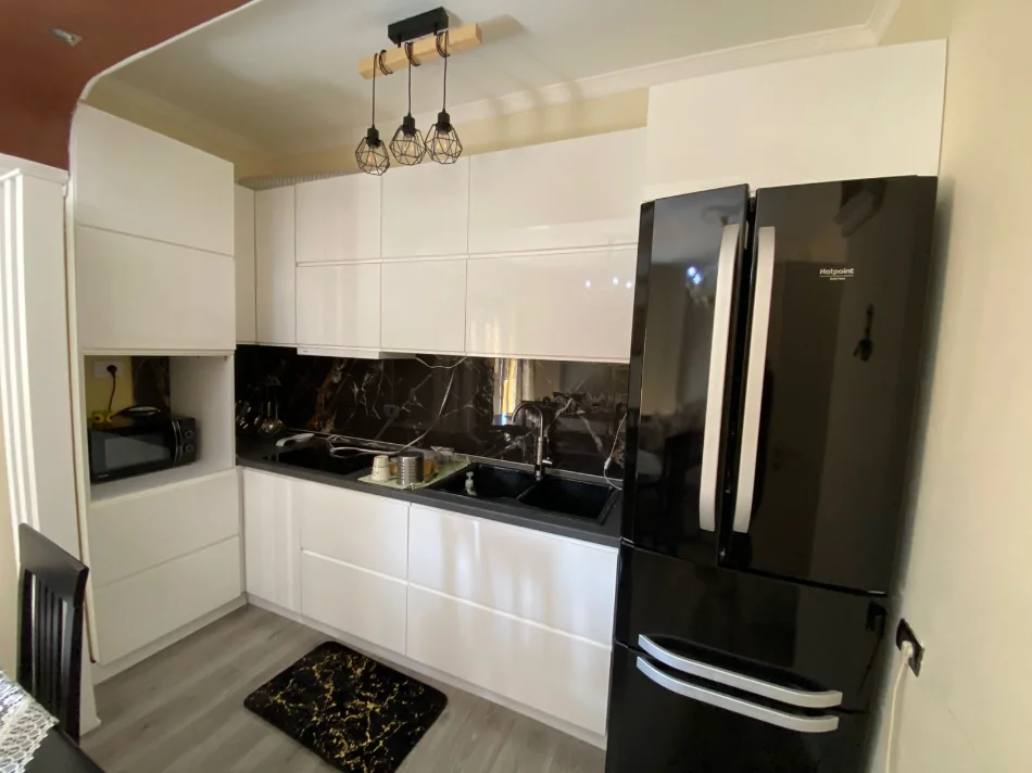 Durres, shitet apartament 1+1+Ballkon Kati 2, 60 m² (pavaresia plazh)