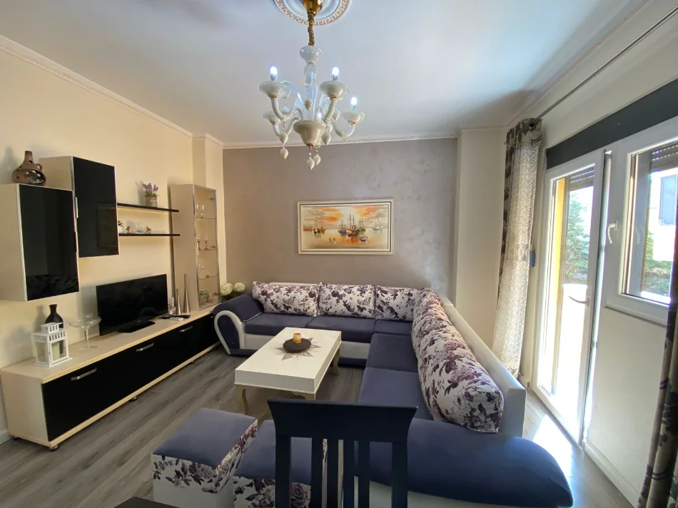 Durres, shitet apartament 1+1+Ballkon Kati 2, 60 m² (pavaresia plazh)