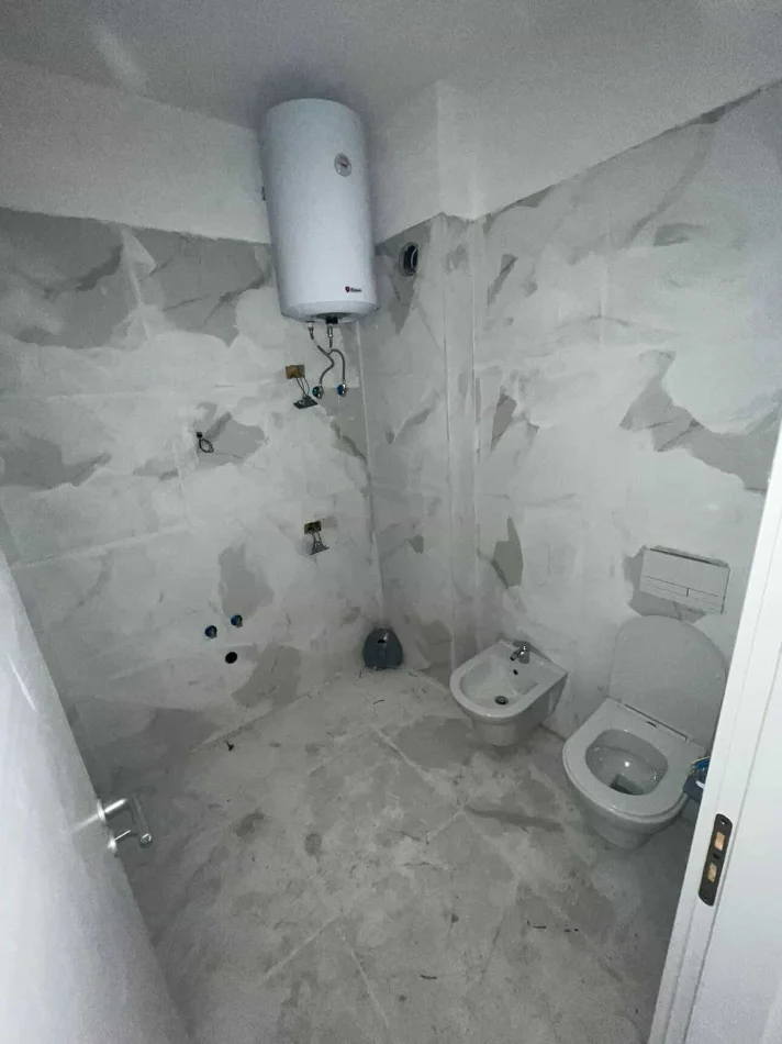 Tirane, shitet apartament 1+1 Kati 5, 52 m² 73.500 € 